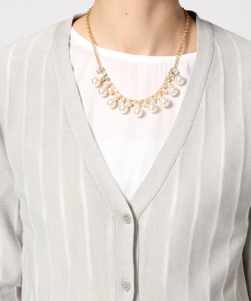 LEPSIM(レプシィム)の「12GピンストライプVカーディガン 557541(カーディガン/ボレロ・レディース・オフホワイト/グレー/ダークネイビー・LARGE/MEDIUM)」の13枚目の写真