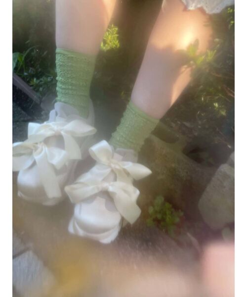 merry jenny（メリージェニー）の「リボンスニーカー（スニーカー・レディース・アイボリー/ブラック・MEDIUM/LARGE/SMALL）」の3枚目の写真