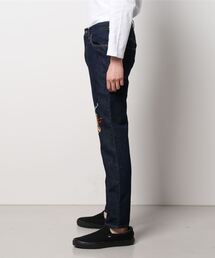 KARL HELMUT（カールヘルム）の「フラワーカールくん刺繍デニムパンツ