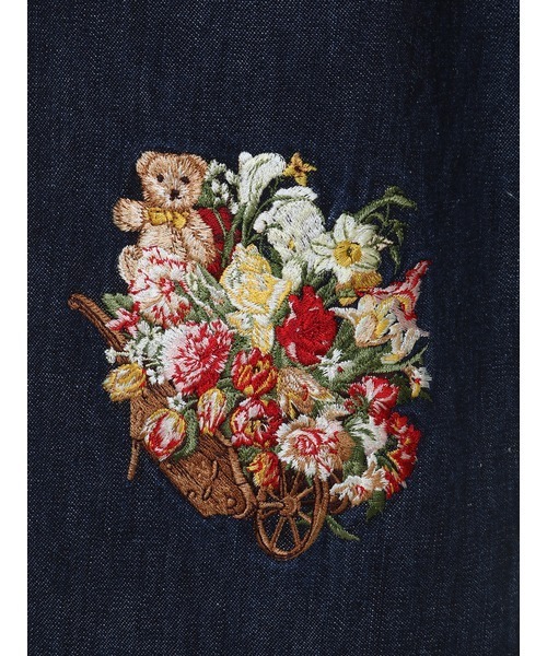 KARL HELMUT（カールヘルム）の「フラワーカールくん刺繍デニムパンツ