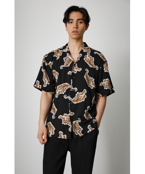 AZUL by moussy(アズールバイマウジー)の「TIGER PATTERN SHIRT/タイガーパターンシャツ(シャツ/ブラウス・メンズ・ブラック系その他/ブルー系その他3・MEDIUM/LARGE)」の1枚目の写真