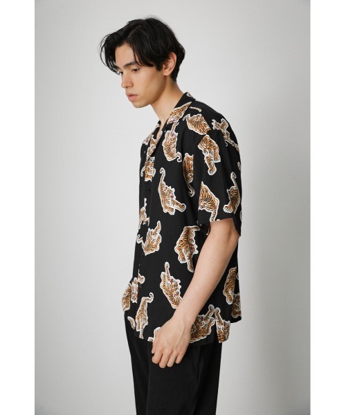 AZUL by moussy(アズールバイマウジー)の「TIGER PATTERN SHIRT/タイガーパターンシャツ(シャツ/ブラウス・メンズ・ブラック系その他/ブルー系その他3・MEDIUM/LARGE)」の6枚目の写真