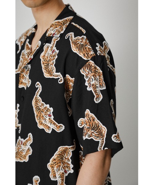 AZUL by moussy(アズールバイマウジー)の「TIGER PATTERN SHIRT/タイガーパターンシャツ(シャツ/ブラウス・メンズ・ブラック系その他/ブルー系その他3・MEDIUM/LARGE)」の3枚目の写真