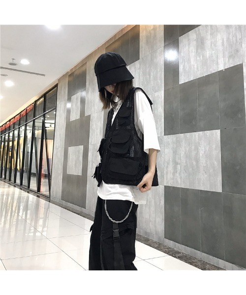 DEVICE（デバイス）の「ミリタリーデザイン フィッシング ベスト（ベスト・メンズ・ブラック/カーキ・FREE）」の5枚目の写真