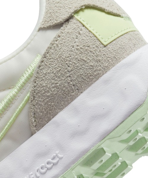 NIKE(ナイキ)の「【NIKE】W FONTANKA WAFFLE(スニーカー・レディース・ライトベージュ・23cm/23.5cm/24cm/24.5cm/25cm)」の10枚目の写真