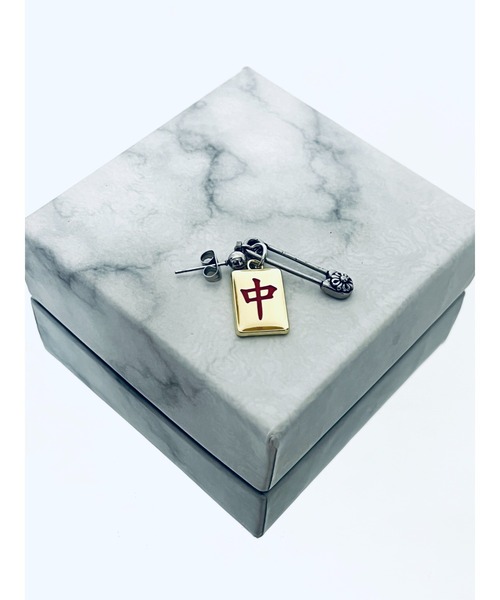 1004ST(イチマルマルヨンエスティ―)の「【1004ST】麻雀牌 クロス シルバーピアス (片耳)(MA)(ピアス(片耳用)・レディース・A/B/C/D/E/F/G/H/I/J/L/M/K/O/N/P/Q/S/R/U/T・FREE)」の3枚目の写真