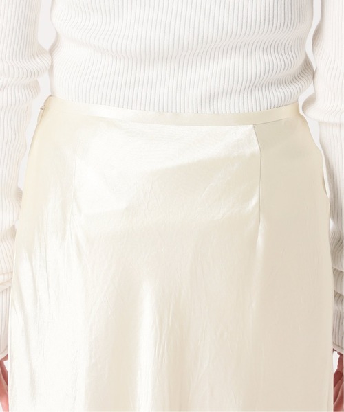 Noble（ノーブル）の「サテンマーメイドスカート（スカート・レディース・ホワイト/パープル/ネイビー/ピンク/パープル系その他・38/36）」の18枚目の写真