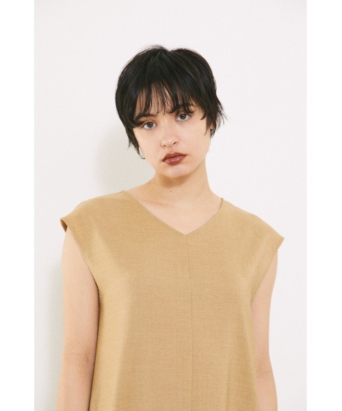 BLACK BY MOUSSY(ブラックバイマウジー)の「back ribbon one-piece(バックリボンワンピース)(ワンピース・レディース・ブラック/ベージュ/グリーン・2/1)」の17枚目の写真