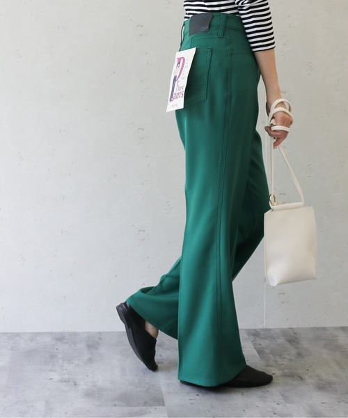 SOMETHING（サムシング）の「SOMETHING/サムシング　エステルストレッチフレアパンツ（その他パンツ・レディース・グリーン/ブラック・SMALL/MEDIUM）」の10枚目の写真