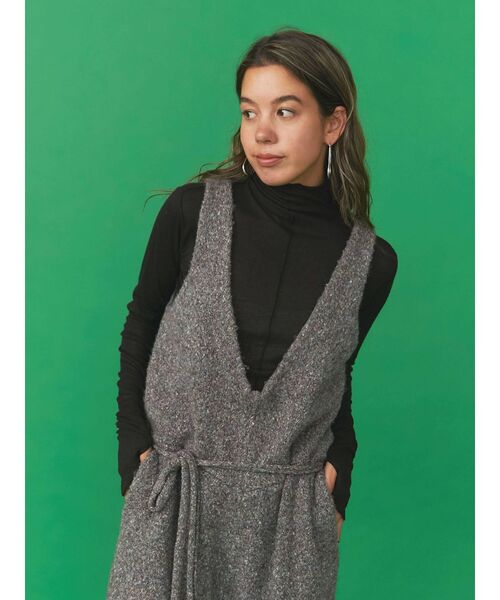 Ungrid(アングリッド)の「ハイネックシアーロングスリーブTee(Tシャツ/カットソー・レディース・オフホワイト/ブラック/オレンジ・FREE)」の9枚目の写真