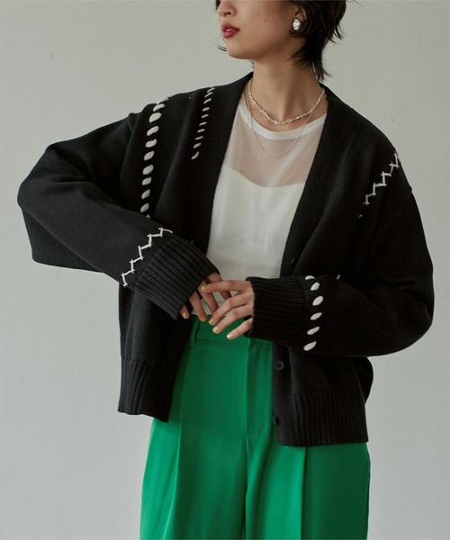 miette（ミエット）の「配色ステッチデザインカーディガン（カーディガン/ボレロ・レディース・アイボリー/ブラック/グリーン・FREE）」の2枚目の写真