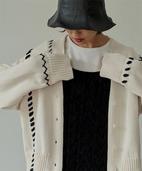 miette（ミエット）の「配色ステッチデザインカーディガン（カーディガン/ボレロ・レディース・アイボリー/ブラック/グリーン・FREE）」の15枚目の写真