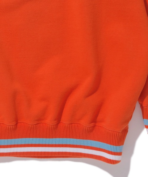 XLARGE（エクストララージ）の「PIPING V NECK SWEAT（スウェット・メンズ・ブラック/オレンジ/グリーン/パープル・M/L/XL/S）」の9枚目の写真