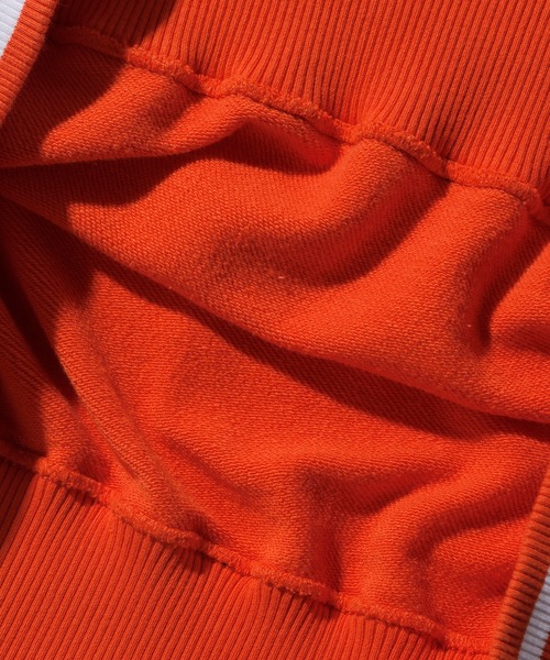 XLARGE（エクストララージ）の「PIPING V NECK SWEAT（スウェット・メンズ・ブラック/オレンジ/グリーン/パープル・M/L/XL/S）」の10枚目の写真