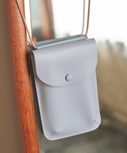 annak（アナック）の「ANNAK ダブルフェイスカラーレザーサコッシュ（ショルダーバッグ・レディース・イエロー/ライトグレー・FREE）」の7枚目の写真