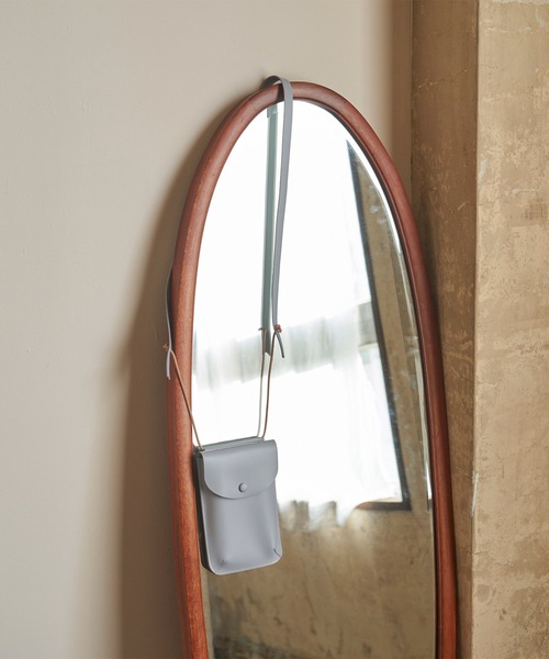 annak（アナック）の「ANNAK ダブルフェイスカラーレザーサコッシュ（ショルダーバッグ・レディース・イエロー/ライトグレー・FREE）」の11枚目の写真