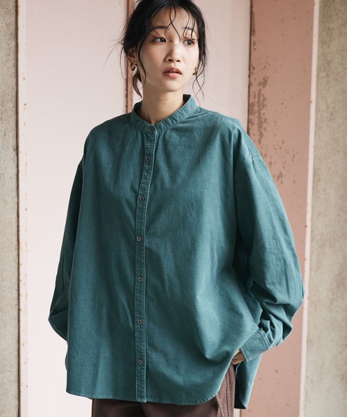 CRAFT STANDARD BOUTIQUE（クラフトスタンダードブティック）の「コーデュロイバンドカラーシャツ　＊（シャツ/ブラウス・レディース・グリーン/チャコールグレー/アイボリー・M/L）」の3枚目の写真