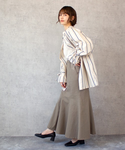 SELECT LEVERY(セレクトリベリー)の「カラーマーメイドスカート(スカート・レディース・ブラック/カーキ/パープル/キナリ/ベージュ・LARGE/X-LARGE/MEDIUM/SMALL)」の4枚目の写真
