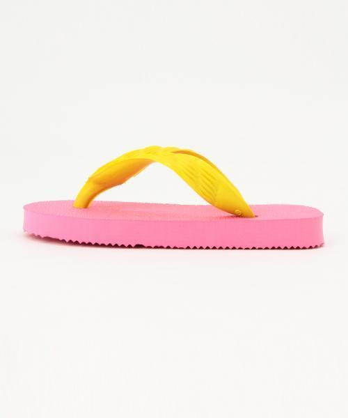 こども ビームス（コドモビームス）の「げんべい / ビーチサンダル (15～21cm)（ビーチサンダル・キッズ・ライトグレー/グレー×ホワイト/ブラウン/ブラウン系その他/ライトホワイト/イエロー/ライトイエロー/ブルー系その他/サックスブルー/ピンク×イエロー/ライトピンク/ベビーピンク/ピンク系その他/ピンク・18/15 /16/19/17/21）」の20枚目の写真