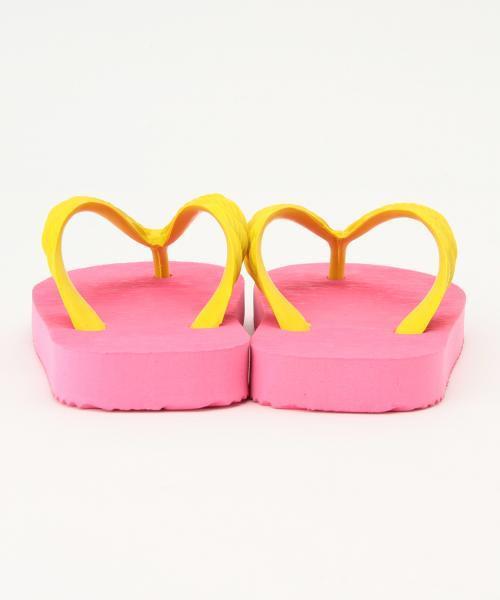 こども ビームス（コドモビームス）の「げんべい / ビーチサンダル (15～21cm)（ビーチサンダル・キッズ・ライトグレー/グレー×ホワイト/ブラウン/ブラウン系その他/ライトホワイト/イエロー/ライトイエロー/ブルー系その他/サックスブルー/ピンク×イエロー/ライトピンク/ベビーピンク/ピンク系その他/ピンク・18/15 /16/19/17/21）」の15枚目の写真