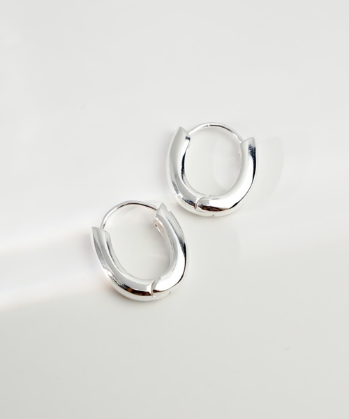 ieLS(イエルズ)の「「ieLS」SV925 シルバー フープピアス(ピアス(両耳用)・メンズ・その他1/その他2・ONE SIZE)」の5枚目の写真