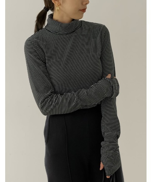 Re:EDIT（リエディ）の「裏起毛細ボーダー指穴タートルネックトップス（その他トップス・レディース・ホワイト×ブラック/ブラック×ホワイト・MEDIUM）」の10枚目の写真