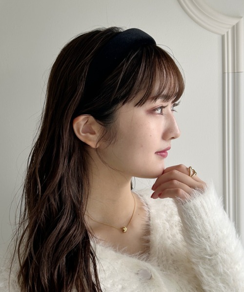 Loueme（ルエム）の「ベロアワイドカチューシャ（カチューシャ・レディース・ベージュ/キャメル/レッド/ブラック・FREE）」の2枚目の写真