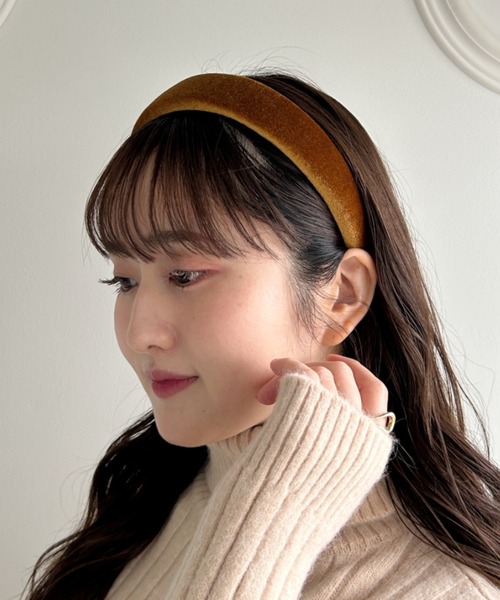 Loueme（ルエム）の「ベロアワイドカチューシャ（カチューシャ・レディース・ベージュ/キャメル/レッド/ブラック・FREE）」の11枚目の写真
