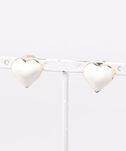 LOWRYS FARM(ローリーズファーム)の「レトロハートクリップ 171563(イヤリング・レディース・ブラック/ホワイト・FREE)」の4枚目の写真