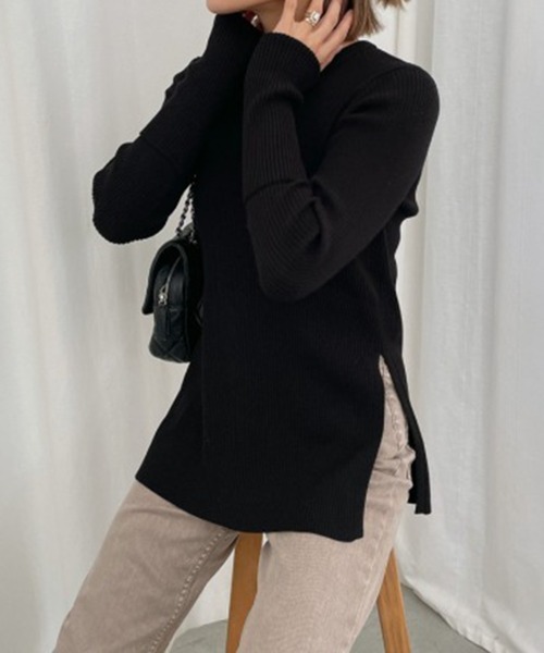 Vicente(ヴィセンテ)の「Side slit knit(ニット/セーター・レディース・ホワイト/ブラック/ベージュ・FREE)」の3枚目の写真