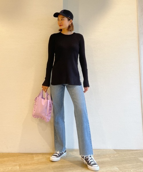 Vicente(ヴィセンテ)の「Side slit knit(ニット/セーター・レディース・ホワイト/ブラック/ベージュ・FREE)」の12枚目の写真