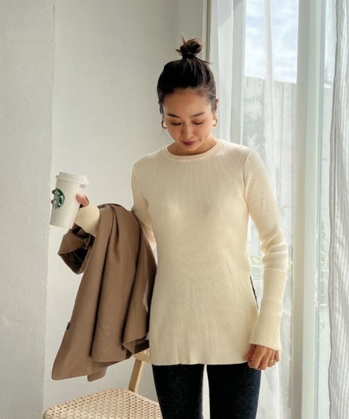 Vicente(ヴィセンテ)の「Side slit knit(ニット/セーター・レディース・ホワイト/ブラック/ベージュ・FREE)」の22枚目の写真