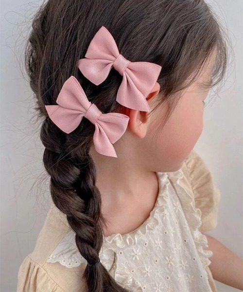 Mayree(メイリー)の「【float】ガーリー カラフル リボン ヘアクリップ【2個セット/8色展開】(バレッタ/ヘアクリップ・キッズ・ブラック/ブルー/パープル/イエロー/ピンク/レッド/グリーン/ネイビー・FREE)」の7枚目の写真