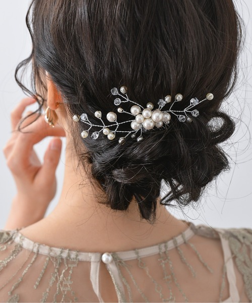 Kana(カナ)の「リーフモチーフ パール ヘアコーム 結婚式 お呼ばれ オケージョン(その他ヘアアクセサリー・レディース・シルバー/ゴールド・フリー)」の4枚目の写真