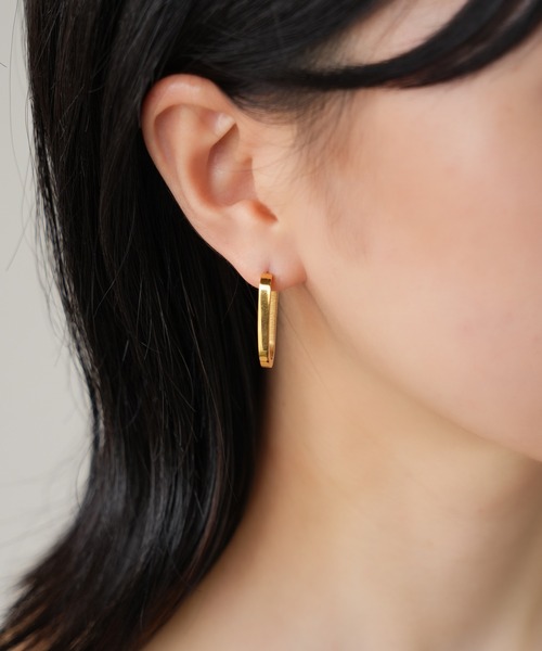 IAMUSE（アイアミューズ）の「金属アレルギー対応　オーバルフープピアス S0873【IAMUSE】（ピアス（両耳用）・レディース・ゴールド/シルバー・FREE）」の15枚目の写真