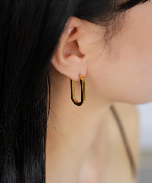 IAMUSE（アイアミューズ）の「金属アレルギー対応　オーバルフープピアス S0873【IAMUSE】（ピアス（両耳用）・レディース・ゴールド/シルバー・FREE）」の16枚目の写真