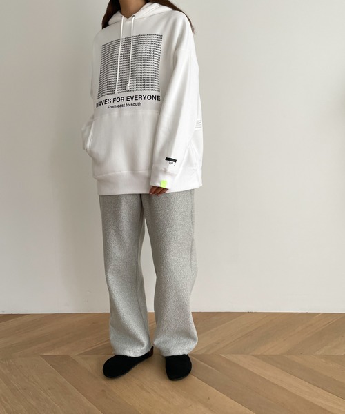 CANAL JEAN(キャナルジーン)の「1975 TOKYO(1975 トーキョー) "EVERYONE"裏起毛フーディー(パーカー・レディース・ブラック/グレー/ホワイト・LARGE/X-LARGE)」の13枚目の写真