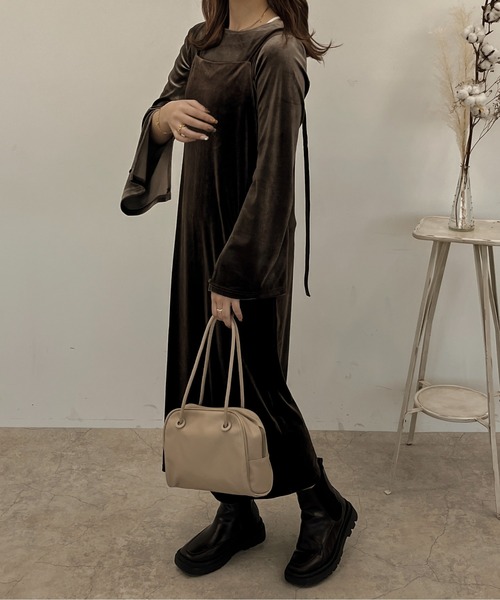 apres jour clair(アプレジュールクレア)の「【apres jour clair】ベロアキャミワンピース【ZOZOTOWN限定アイテム】(ワンピース・レディース・ダークブラウン/ブラック/ベージュ・フリー/X-LARGE)」の3枚目の写真