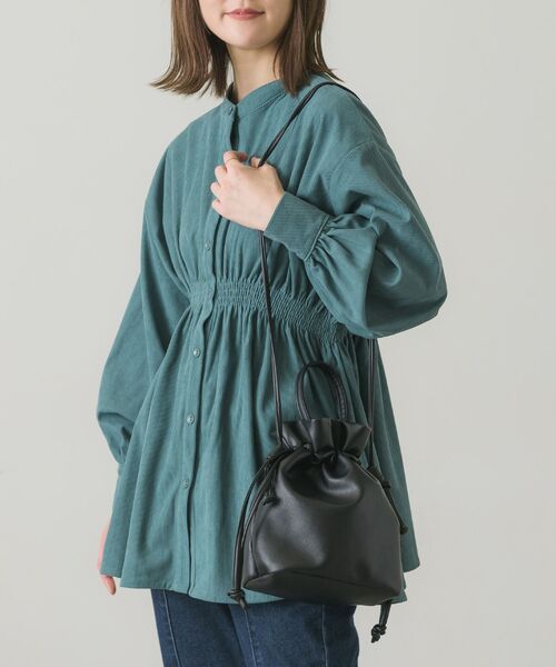 RETRO GIRL（レトロガール）の「巾着2wayショルダー（ショルダーバッグ・レディース・ブラック/ライトベージュ/ダークブルー/イエロー/ホワイト・ONE SIZE）」の11枚目の写真