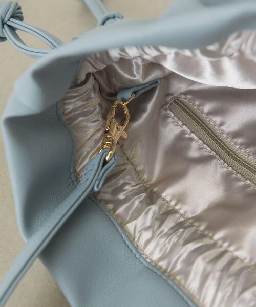 RETRO GIRL（レトロガール）の「巾着2wayショルダー（ショルダーバッグ・レディース・ブラック/ライトベージュ/ダークブルー/イエロー/ホワイト・ONE SIZE）」の22枚目の写真