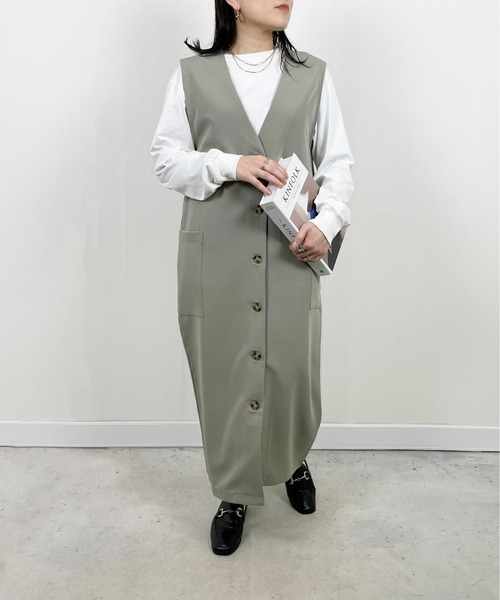 Meli rich(メリーリッチ)の「前後2WAYロングジレワンピース(ジャンパースカート・レディース・アイボリー/グレイッシュベージュ/カーキ/ブラック・MEDIUM)」の16枚目の写真