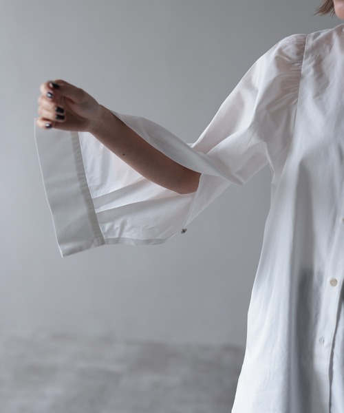 HERENCIA（ヘレンチア）の「2WAY袖スリット ギャザーショルダー デザインブラウス（シャツ/ブラウス・レディース・ブラック系その他/イエロー/ブラック/ホワイト/ブルー系その他・MEDIUM）」の11枚目の写真