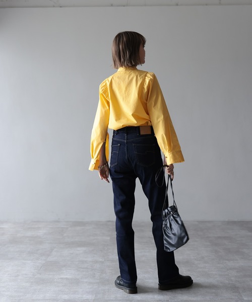 HERENCIA（ヘレンチア）の「2WAY袖スリット ギャザーショルダー デザインブラウス（シャツ/ブラウス・レディース・ブラック系その他/イエロー/ブラック/ホワイト/ブルー系その他・MEDIUM）」の19枚目の写真