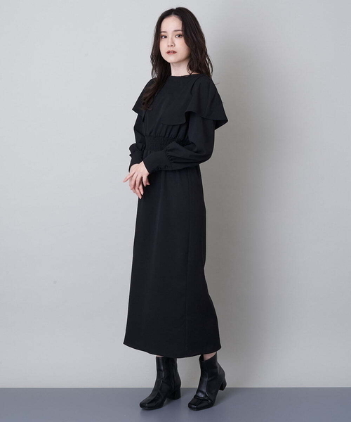 A de a.v.v(アードアー・ヴェ・ヴェ)の「肩ケープウエストマークワンピース(ワンピース・レディース・グリーン/クリーム/ブラック・36/38)」の10枚目の写真