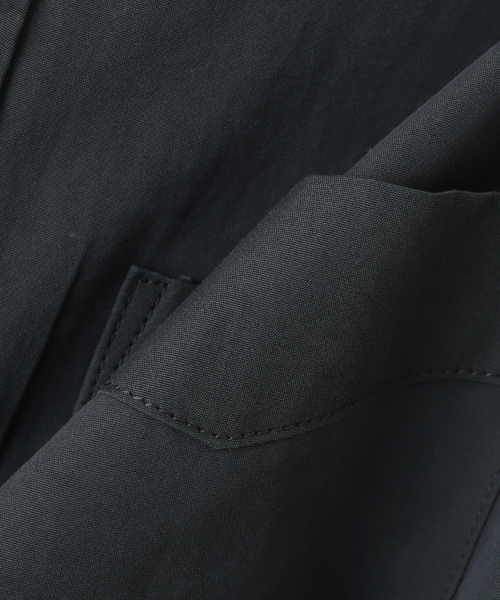 SAVE KHAKI UNITED（セーブカーキユナイテッド）の「SAVE KHAKI UNITED POPLIN STANDARD SHIRT（シャツ/ブラウス・メンズ・ホワイト/ブラック/ネイビー/ブラウン/チャコールグレー・X-LARGE/MEDIUM/LARGE）」の10枚目の写真