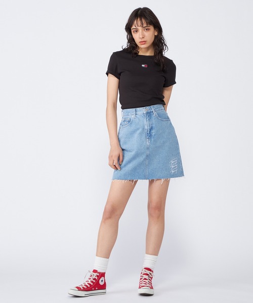 tommy jeans（トミー ジーンズ）の「バッジロゴリブTシャツ（Tシャツ/カットソー・レディース・ホワイト/ブラック/ピンク/グリーン・MEDIUM/LARGE/SMALL/X-SMALL）」の11枚目の写真