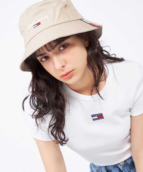 tommy jeans（トミー ジーンズ）の「バッジロゴリブTシャツ（Tシャツ/カットソー・レディース・ホワイト/ブラック/ピンク/グリーン・MEDIUM/LARGE/SMALL/X-SMALL）」の12枚目の写真