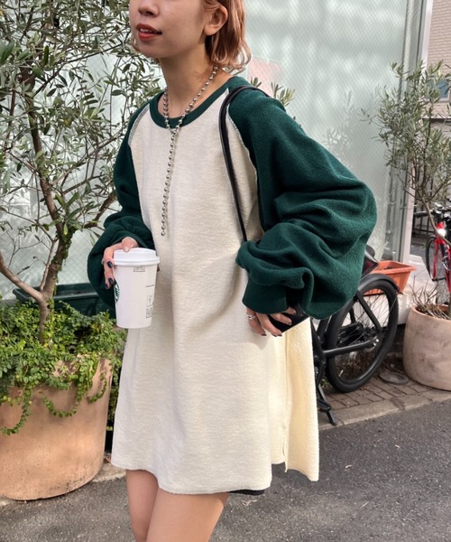 CIAOPANIC(チャオパニック)の「配色ラグランオーバースウェット(スウェット・レディース・チャコールグレー/イエロー/グリーン・FREE)」の7枚目の写真