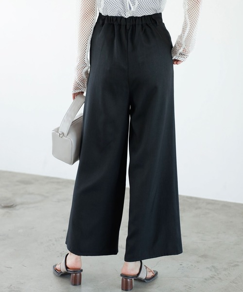 GeeRA（ジーラ）の「ハイウエストタックデザインスラックスパンツ（スラックス・レディース・アイボリー/ブラック/グレー・SMALL/MEDIUM/LARGE）」の13枚目の写真