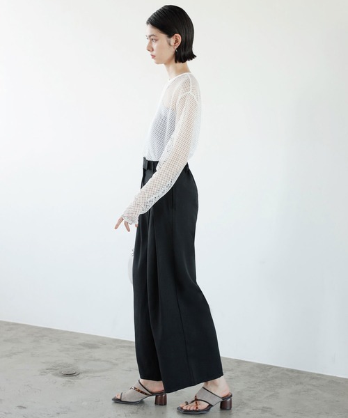 GeeRA（ジーラ）の「ハイウエストタックデザインスラックスパンツ（スラックス・レディース・アイボリー/ブラック/グレー・SMALL/MEDIUM/LARGE）」の15枚目の写真